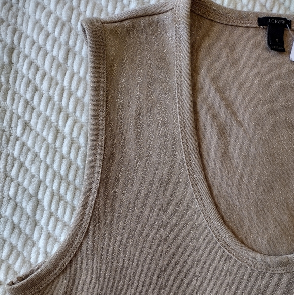 J. CREW Women's Metallic Gold Sleeveless Top. - Picture 4 of 7